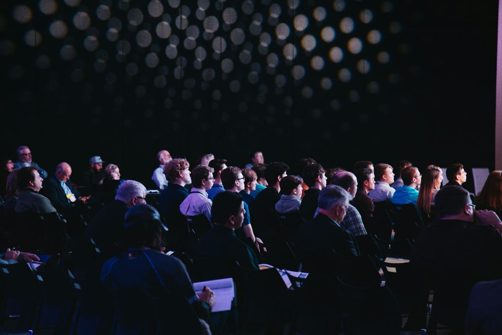 An audience listening to a conclave session